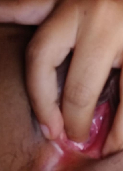 [รูปเมีย] วิจารณ์หีเมีย เงียนมากเอามือยัดของตัวเองแล้วส่งให้