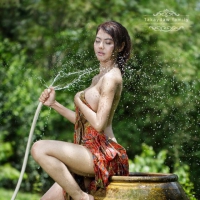 สาวไทยอาบน้ำ [8 รูป]