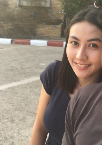 น้องพลอย นมสวย